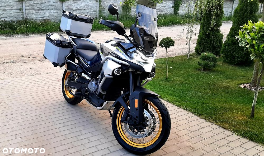 CFMoto 800MT Touring - 2