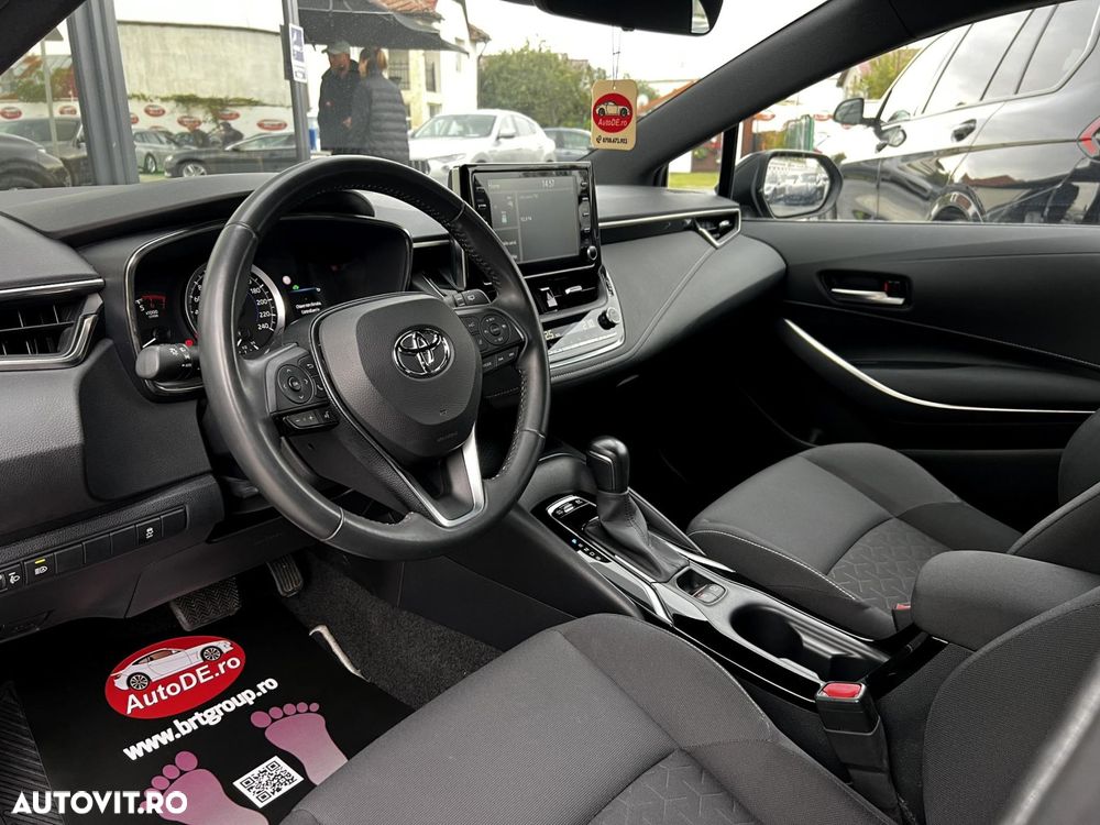 Toyota Corolla - 5