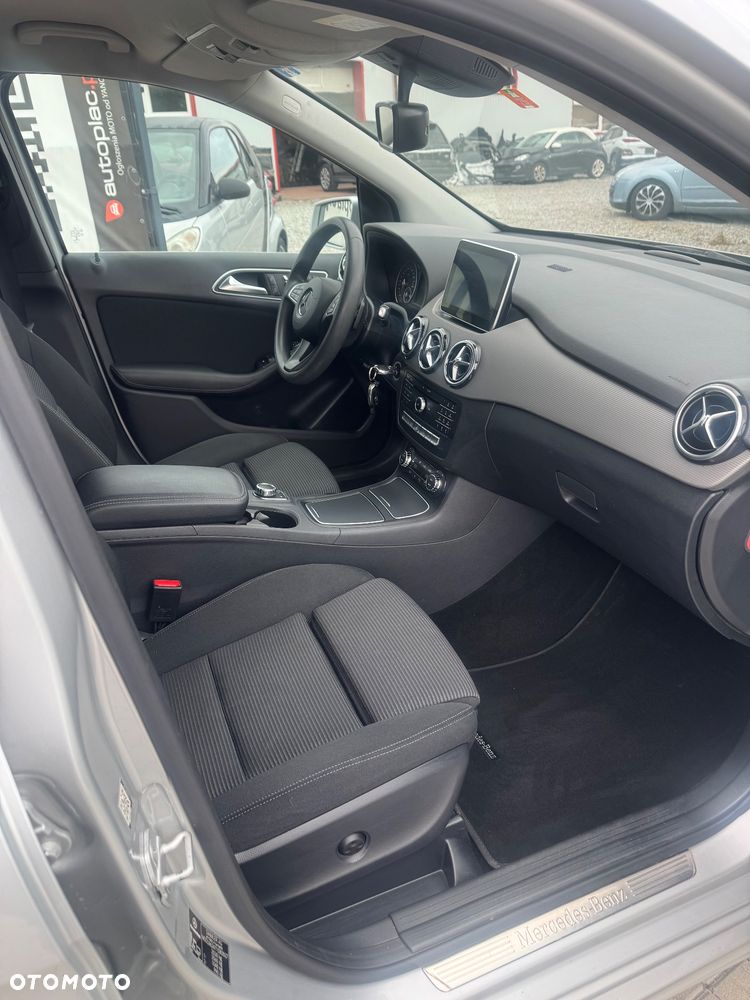 Mercedes-Benz Klasa B 220 4Matic 7G-DCT Edition - 6