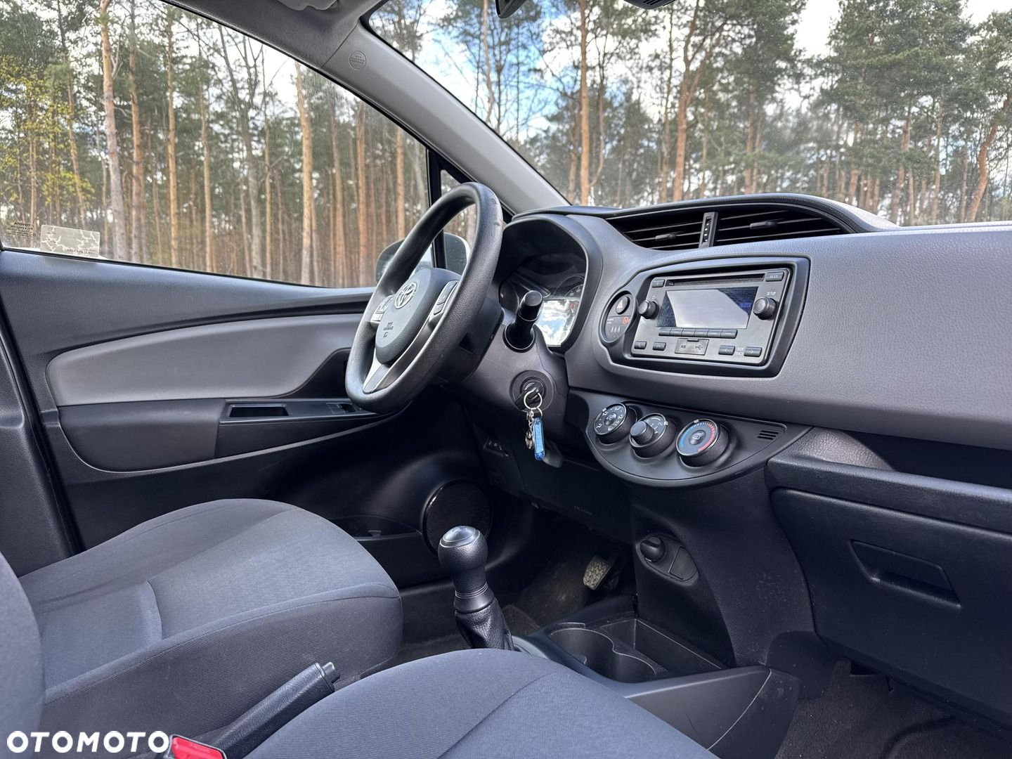 Toyota Yaris - 10