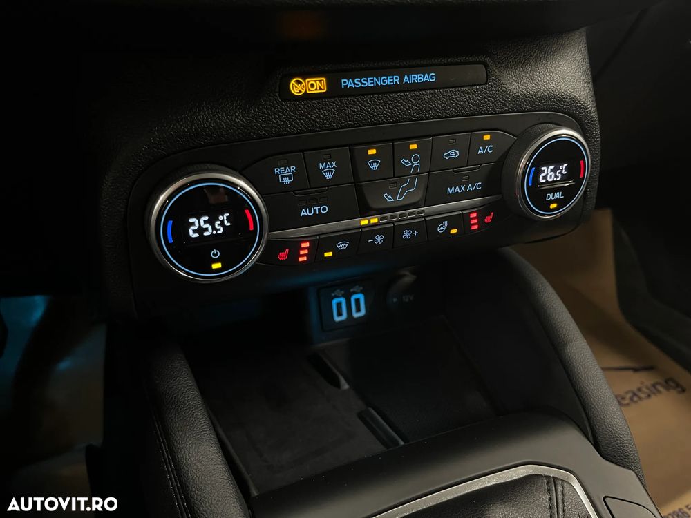 Ford Focus 1.0 EcoBoost MHEV Titanium - 20