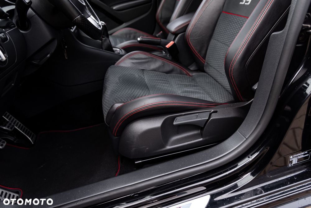 Volkswagen Golf 2.0 GTI Edition 35 - 20