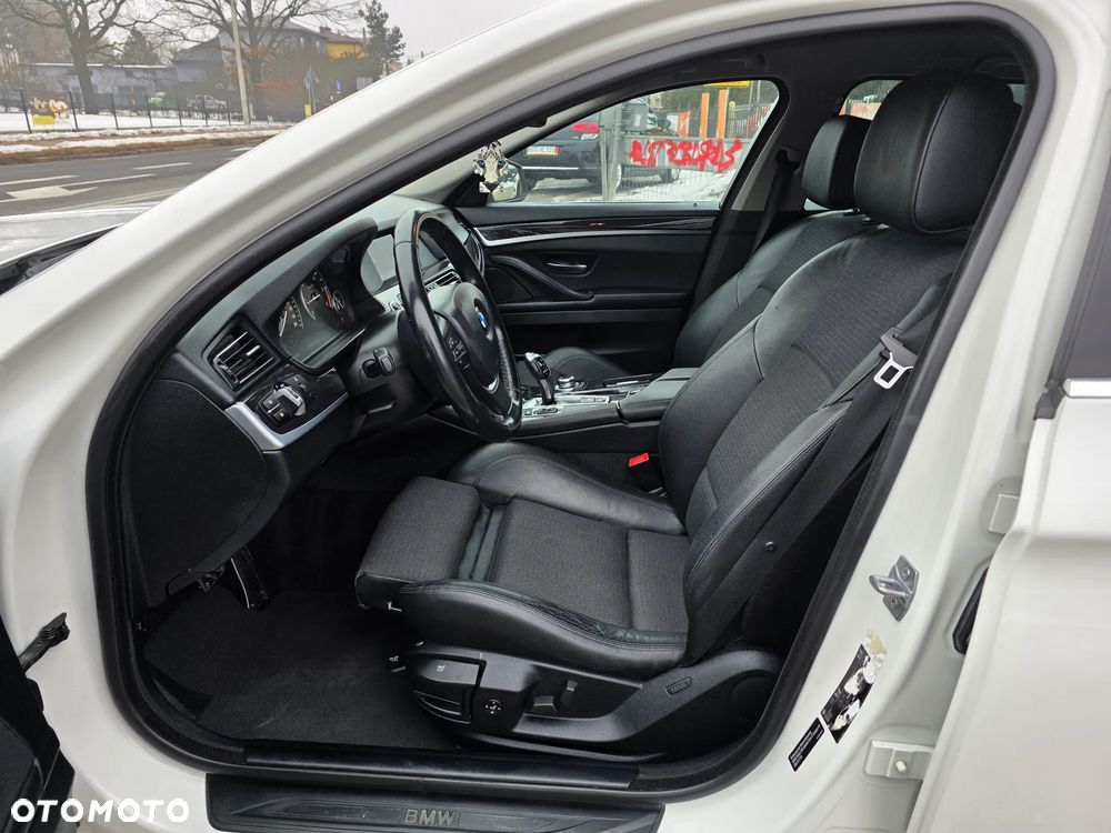 BMW Seria 5 520d Sport-Aut - 18