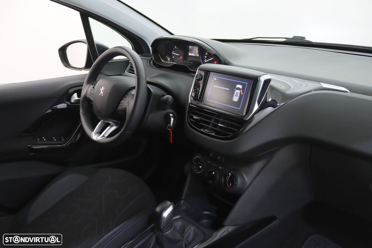 Peugeot 2008 1.5 BlueHDi Signature - 5