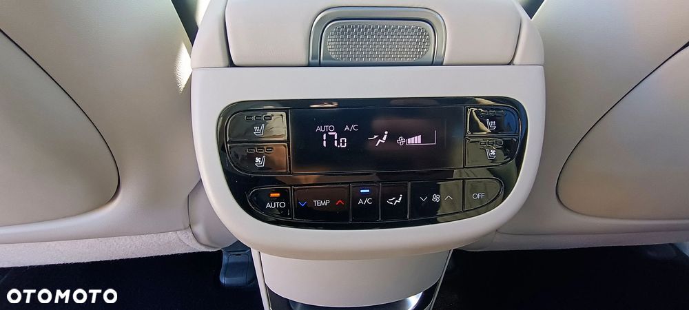 Hyundai IONIQ 9 110kWh Calligraphy AWD - 31