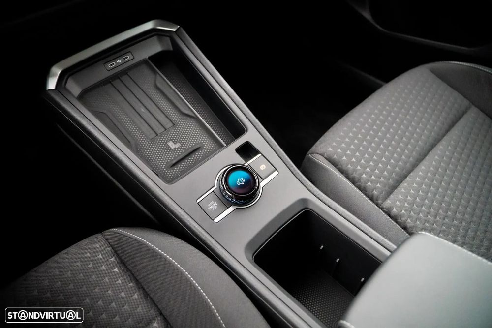 VW T-Roc 1.5 eTSI Life DSG - 30