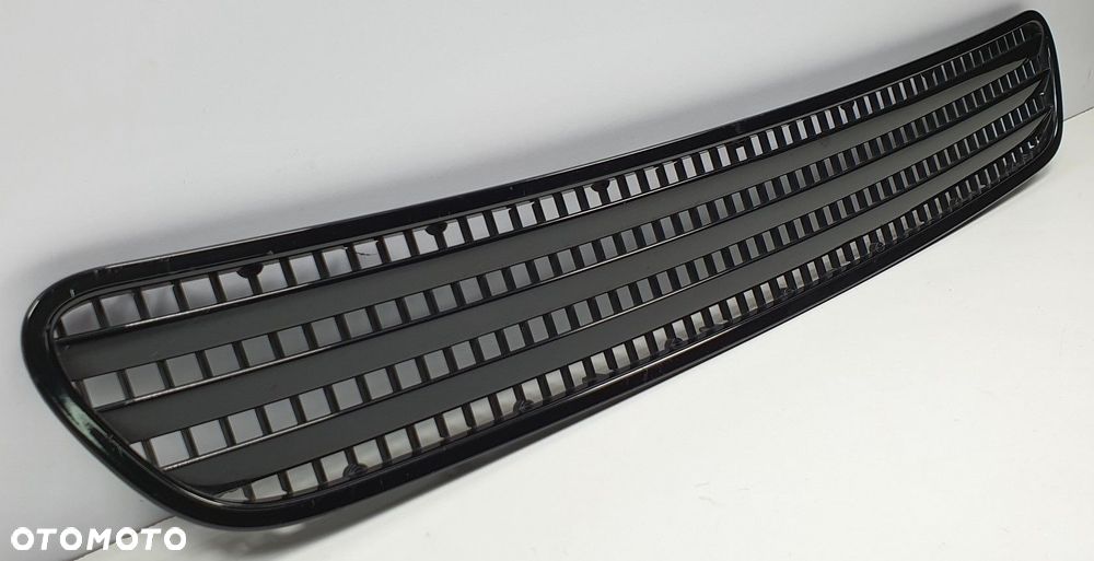KRATKA WLOT ATRAPA MASKI BMW 7 E65 - 2