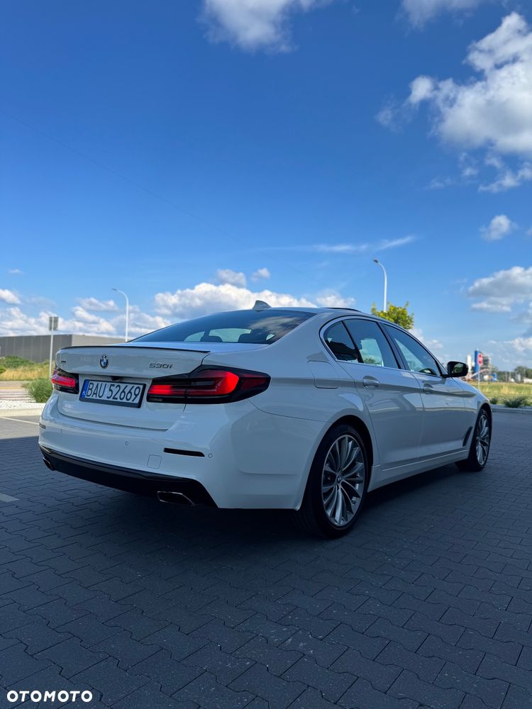 BMW Seria 5 530i xDrive GPF Sport Line sport - 7