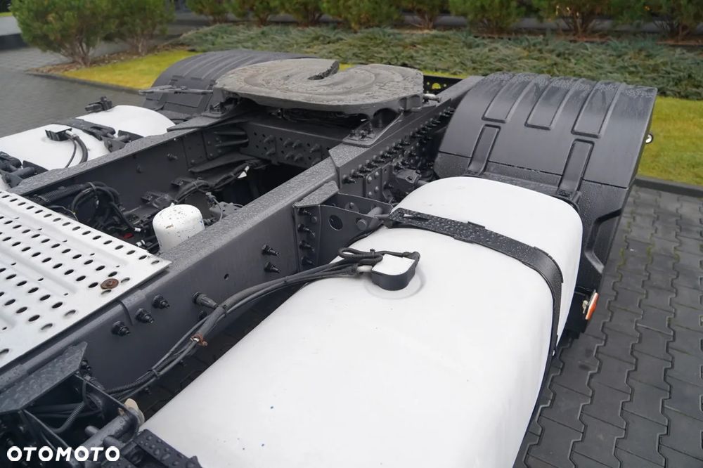 Volvo FH 460 /  KLIMA POSTOJOWA / STANDARD / I-SHIFT / - 13