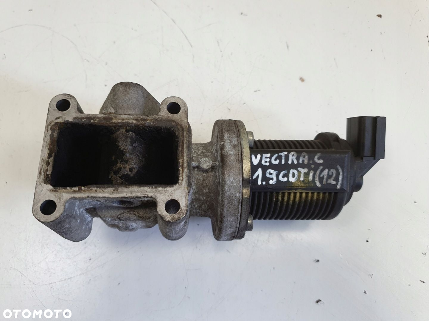 Opel Vectra C 1.9 CDTI ZAWÓR EGR 55215031 - 3