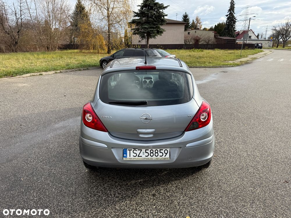 Opel Corsa 1.4 16V Color Edition - 4