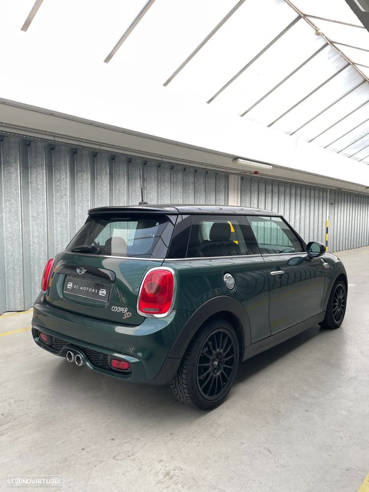 MINI 3 Portas Cooper SD - 22