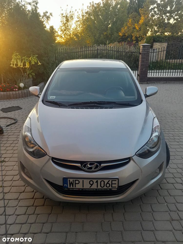 Hyundai Elantra 1.6 Comfort - 2