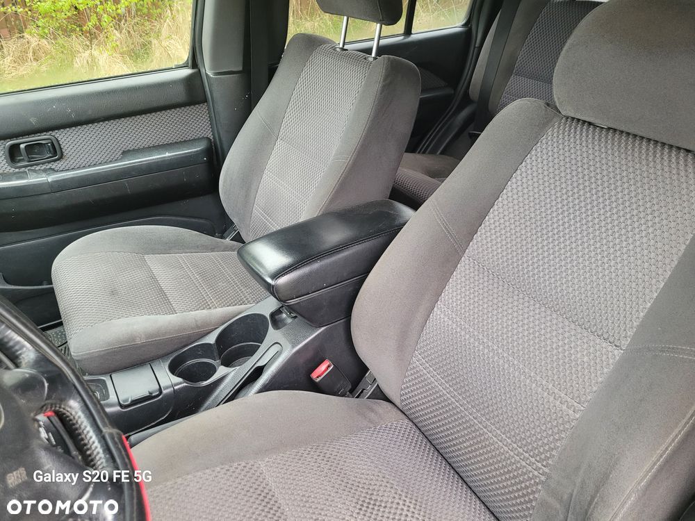 Nissan Pathfinder 3.5 V6 - 6