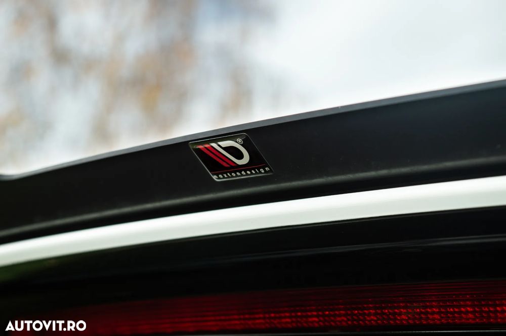 Volkswagen Golf - 22