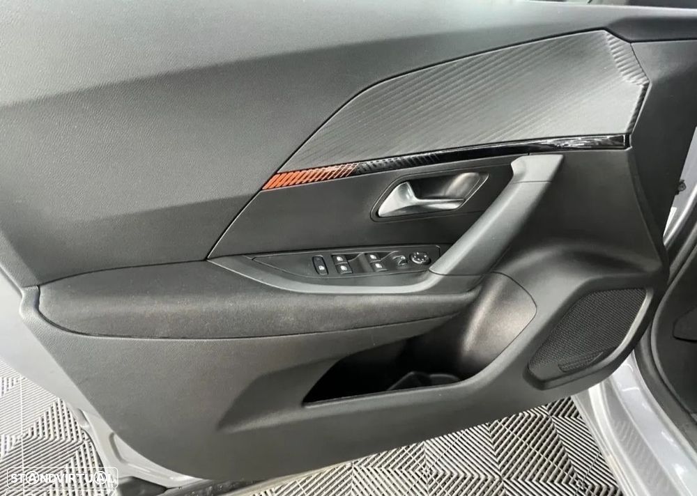 Peugeot 2008 1.2 PureTech Active - 9