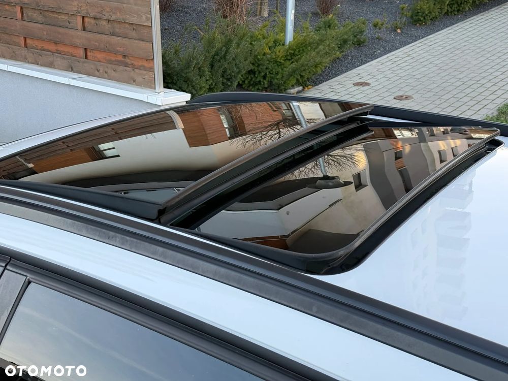 BMW Seria 3 320d Efficient Dynamics Sport Line - 11