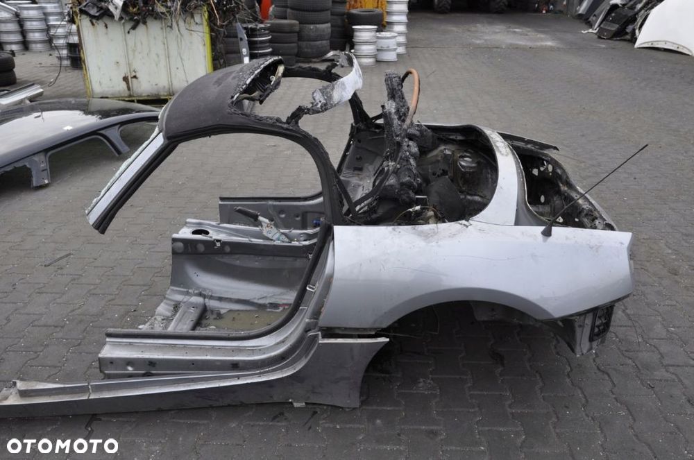 BMW Z4 E85 CABRIO BŁOTNIK PAS WANNA CAŁY TYŁ DUPA - 12