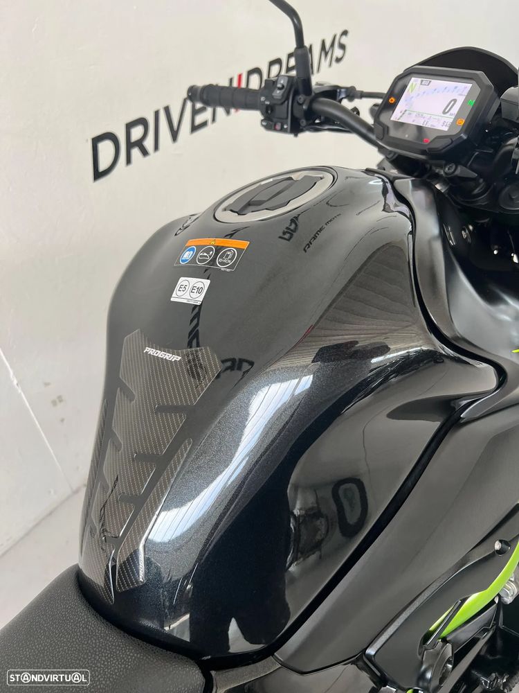 Kawasaki Z 900 - 12