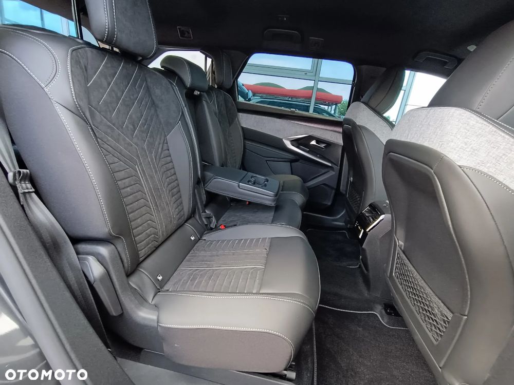 Peugeot 5008 1.2 PureTech mHEV GT S&S e-DCS6 - 18