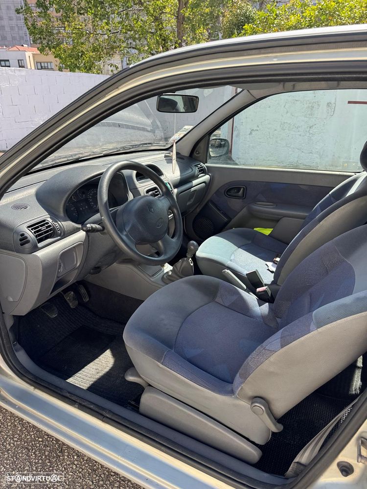 Renault Clio - 5
