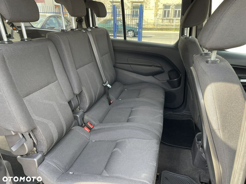 Ford Tourneo Connect 1.6 TDCi Titanium - 25