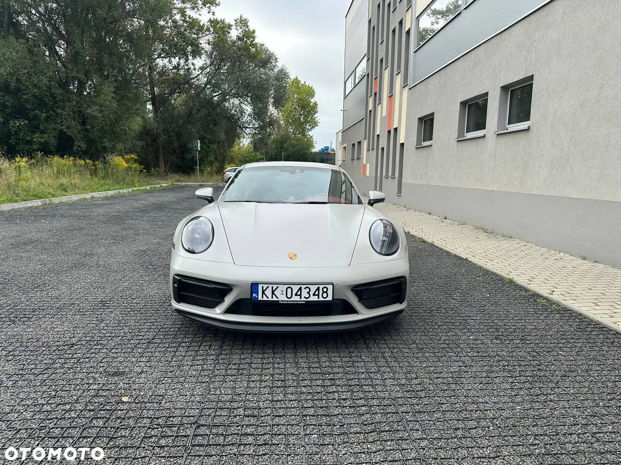 Porsche 911 Carrera 4 GTS - 5
