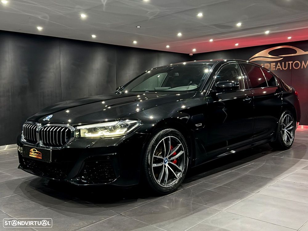 BMW 530 e Pack Desportivo M - 1