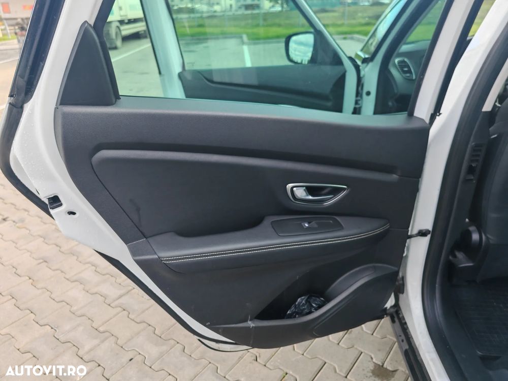 Renault Scenic BLUE dCi 120 BUSINESS EDITION - 21