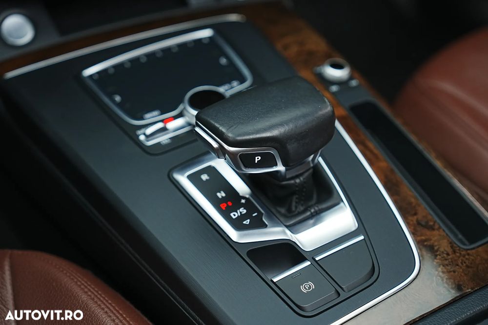 Audi Q5 2.0 TFSI S tronic Design - 32