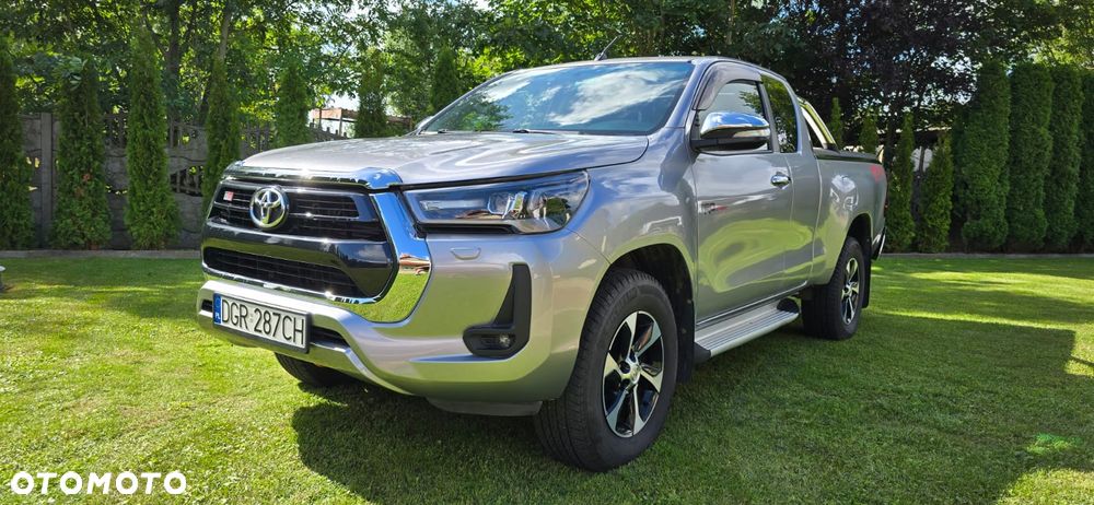 Toyota Hilux 2.4 D-4D Double Cab DLX 4x4 - 1