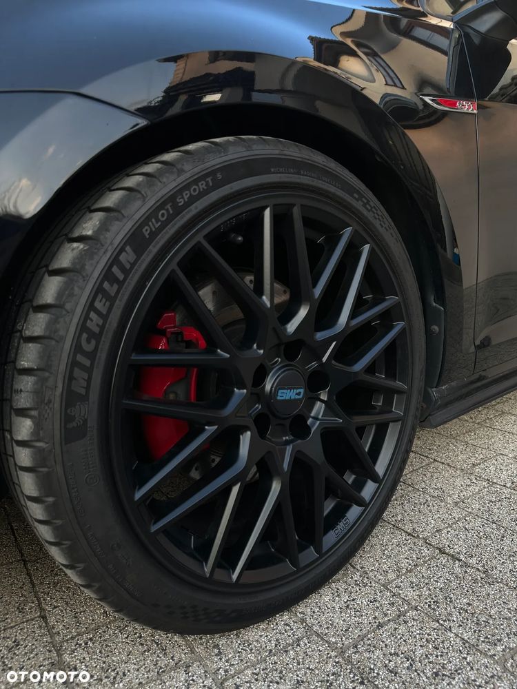 Volkswagen Golf 2.0 GTI - 13