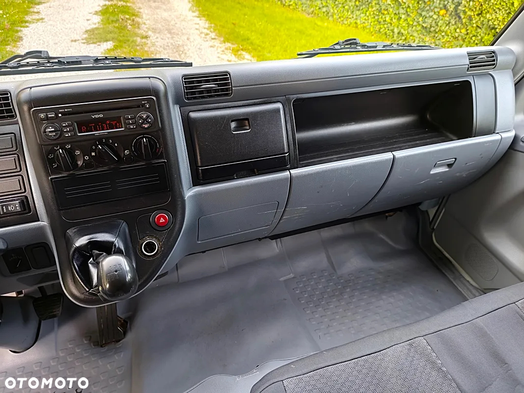 Mitsubishi CANTER - 13