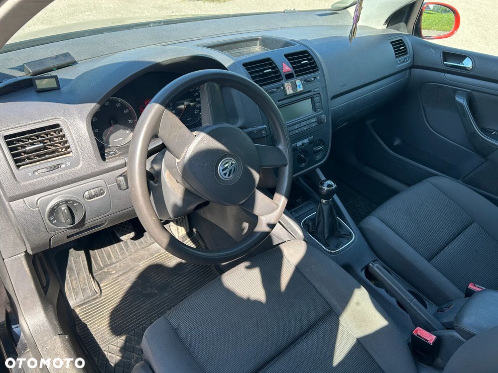 Volkswagen Golf - 6