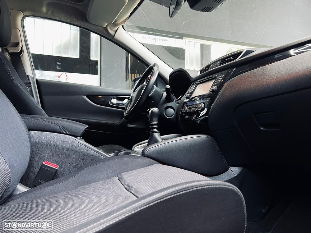 Nissan Qashqai 1.5 dCi Tekna Premium - 17