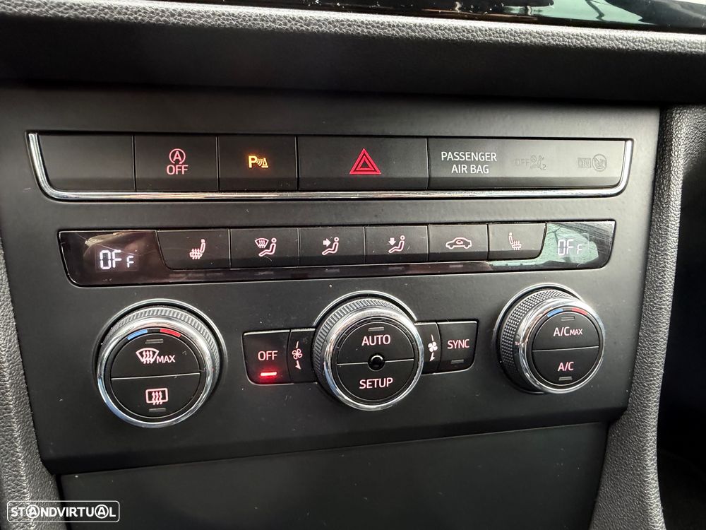 SEAT Leon 1.6 TDI S&S Style - 36