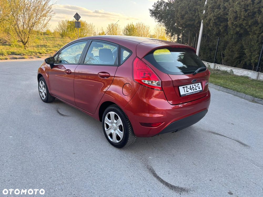 Ford Fiesta 1.25 Champions Edition - 33