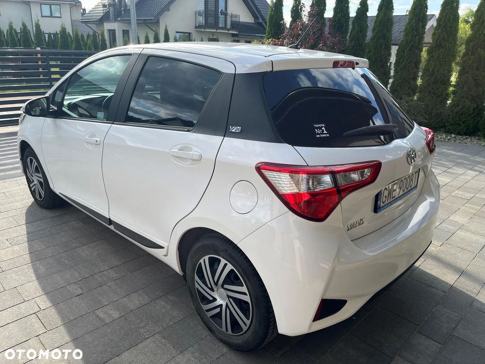 Toyota Yaris - 4