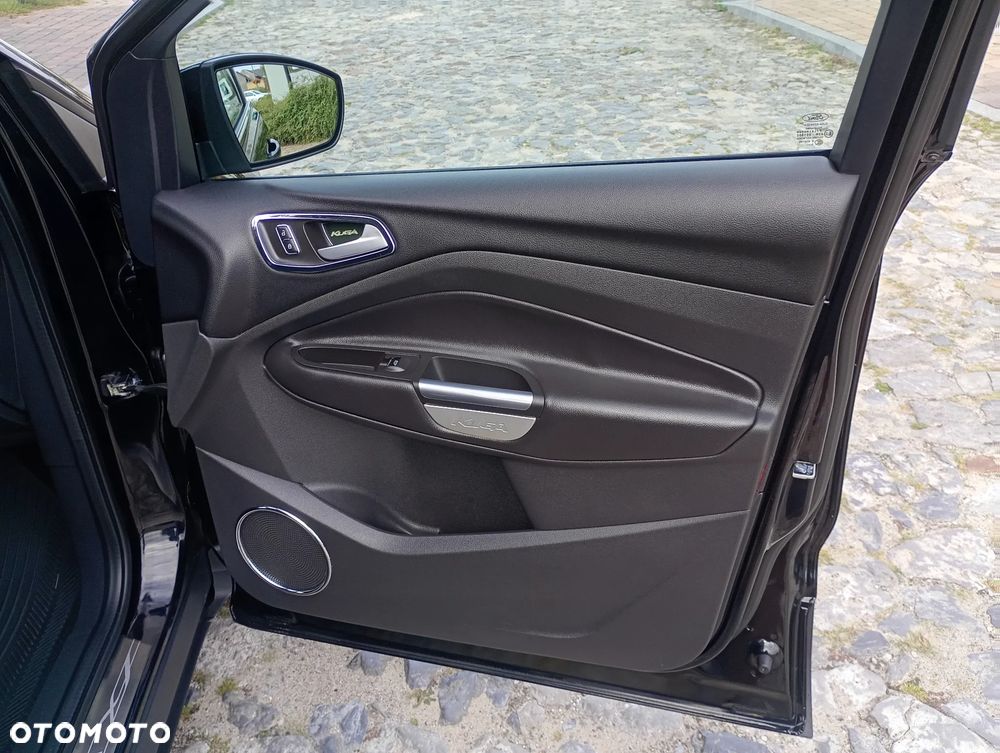 Ford Kuga 2.0 TDCi 2x4 Titanium - 30