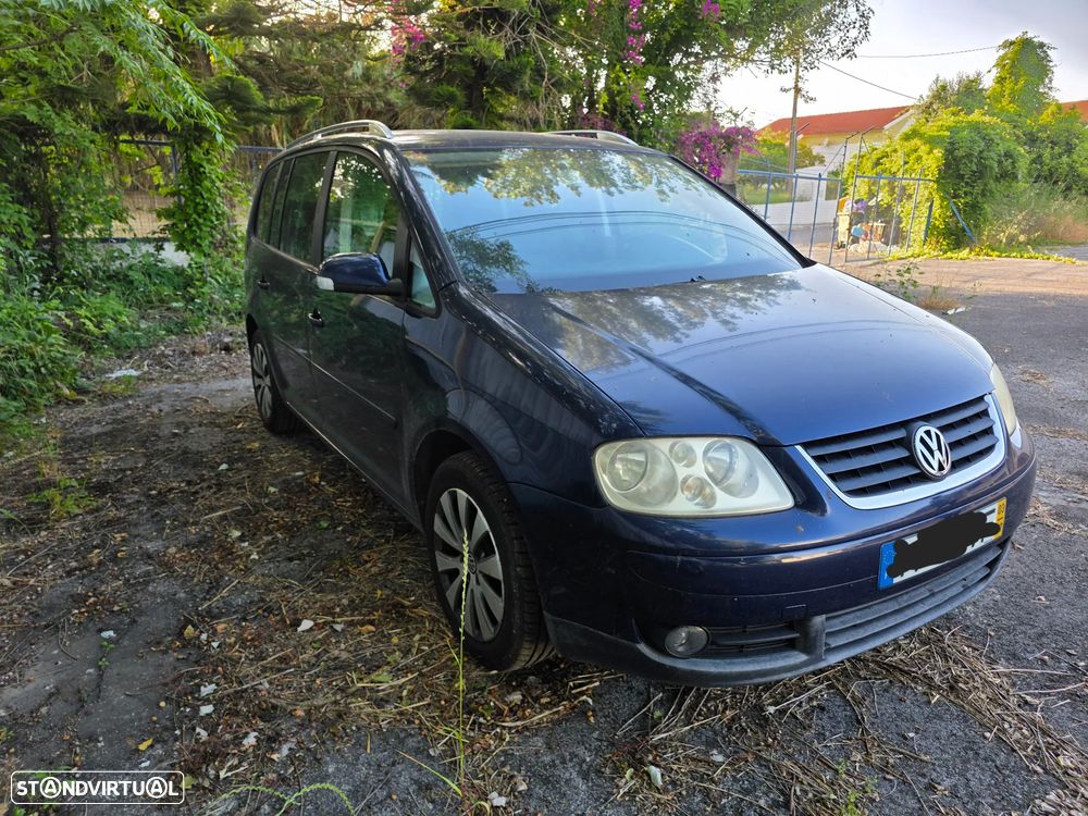 VW Touran - 2