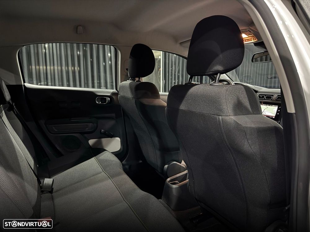 Citroën C3 1.2 PureTech Shine - 32