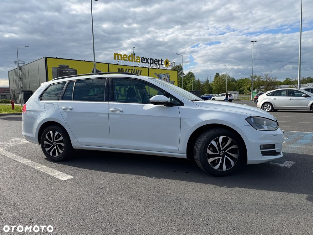 Volkswagen Golf 1.4 TSI BMT Comfortline - 3