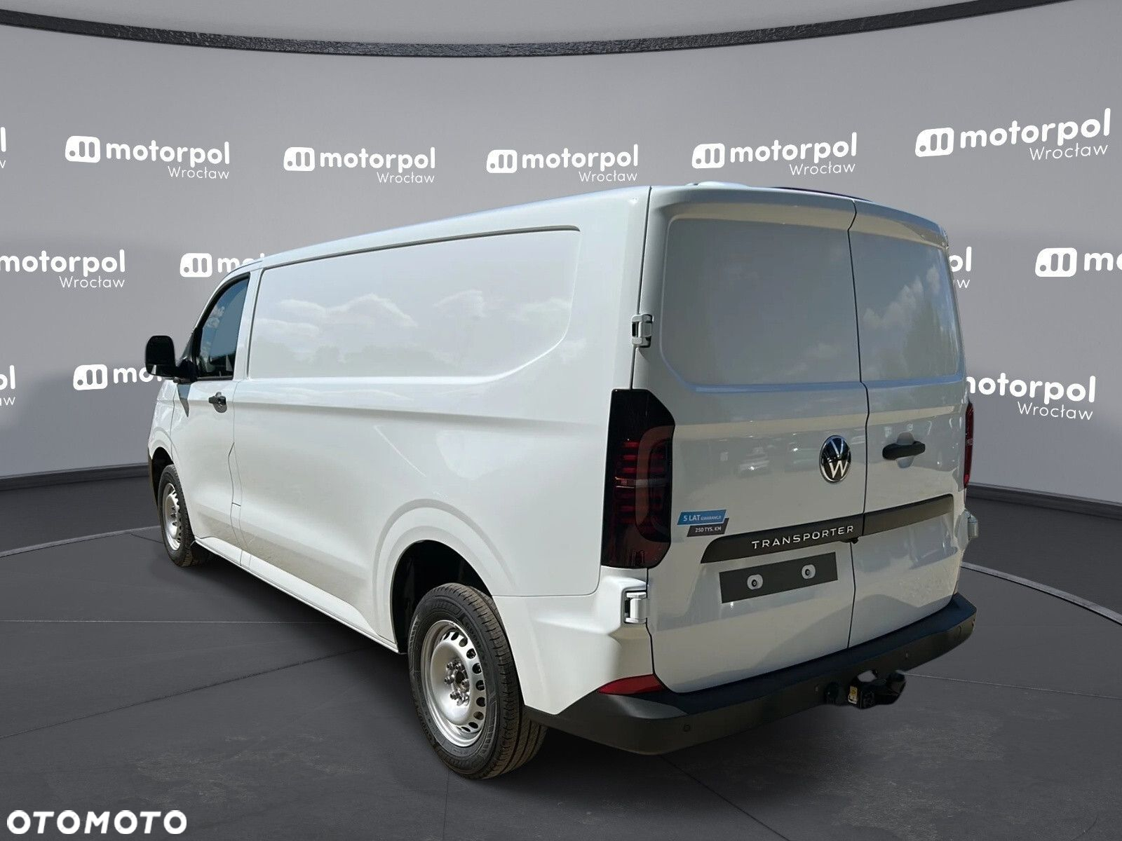 Volkswagen Transporter T7 Furgon (L2), 2.0 TDI 150KM, r.o. 3500 mm - 6