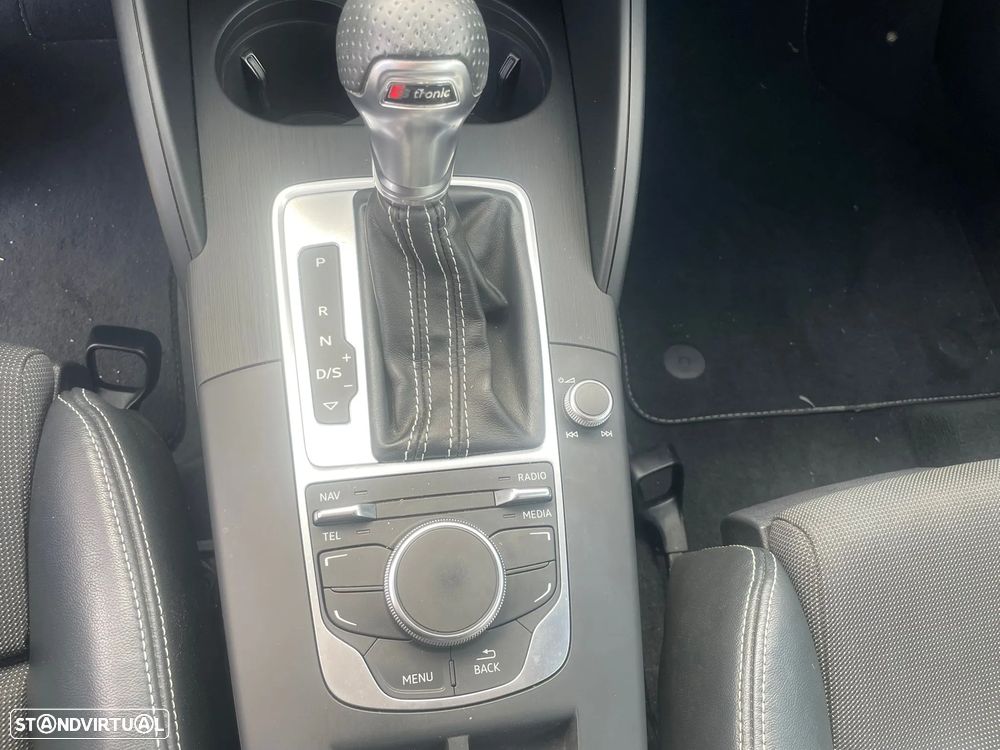 Audi A3 Cabrio 1.8 TFSi Attraction S tronic - 10