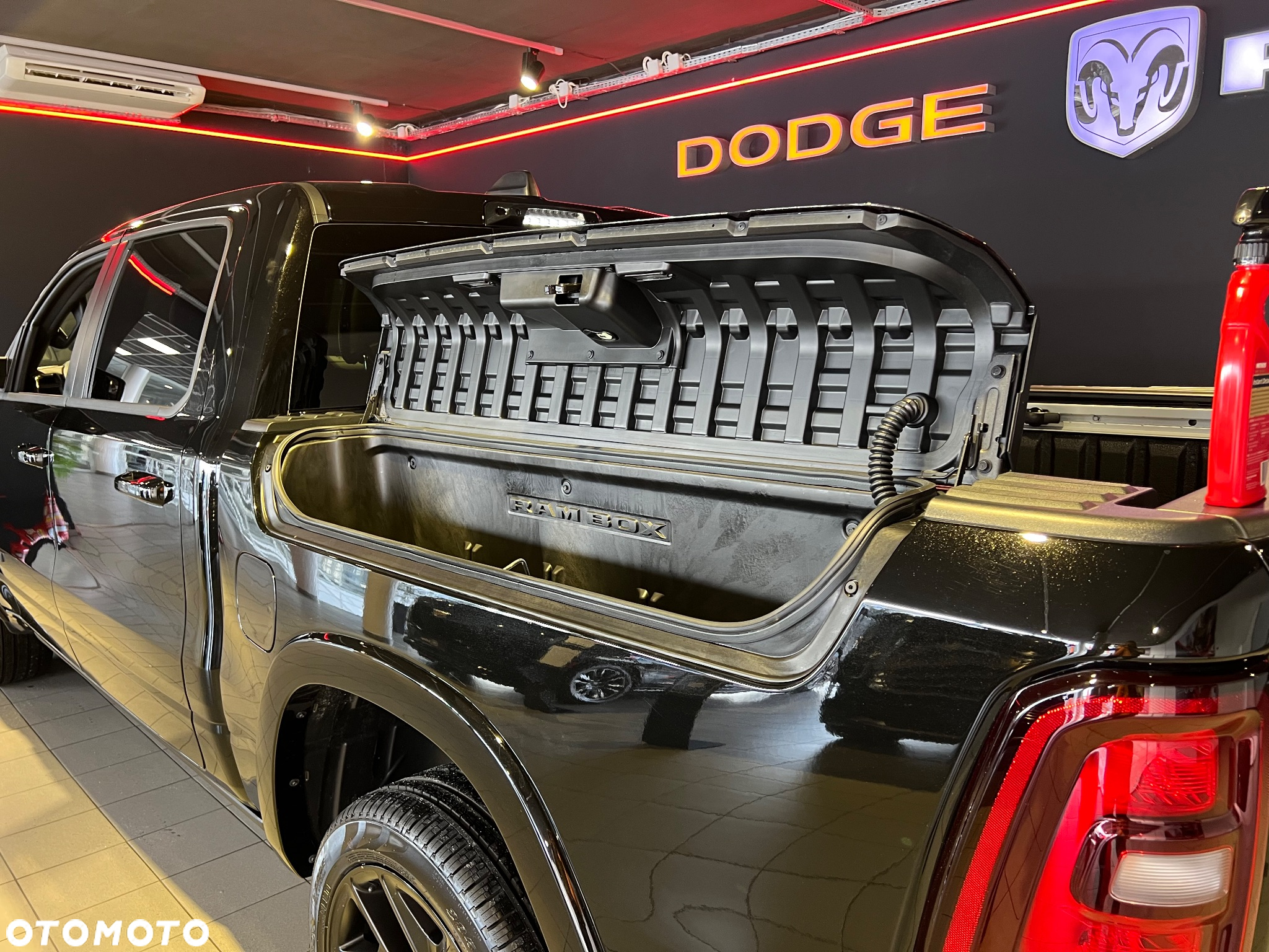 RAM 1500 - 8