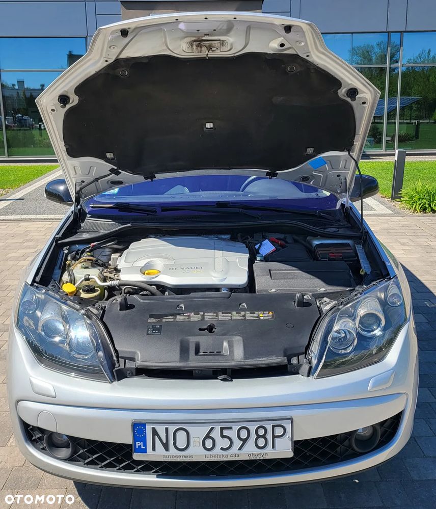 Renault Laguna 2.0 dCi FAP Initiale - 22