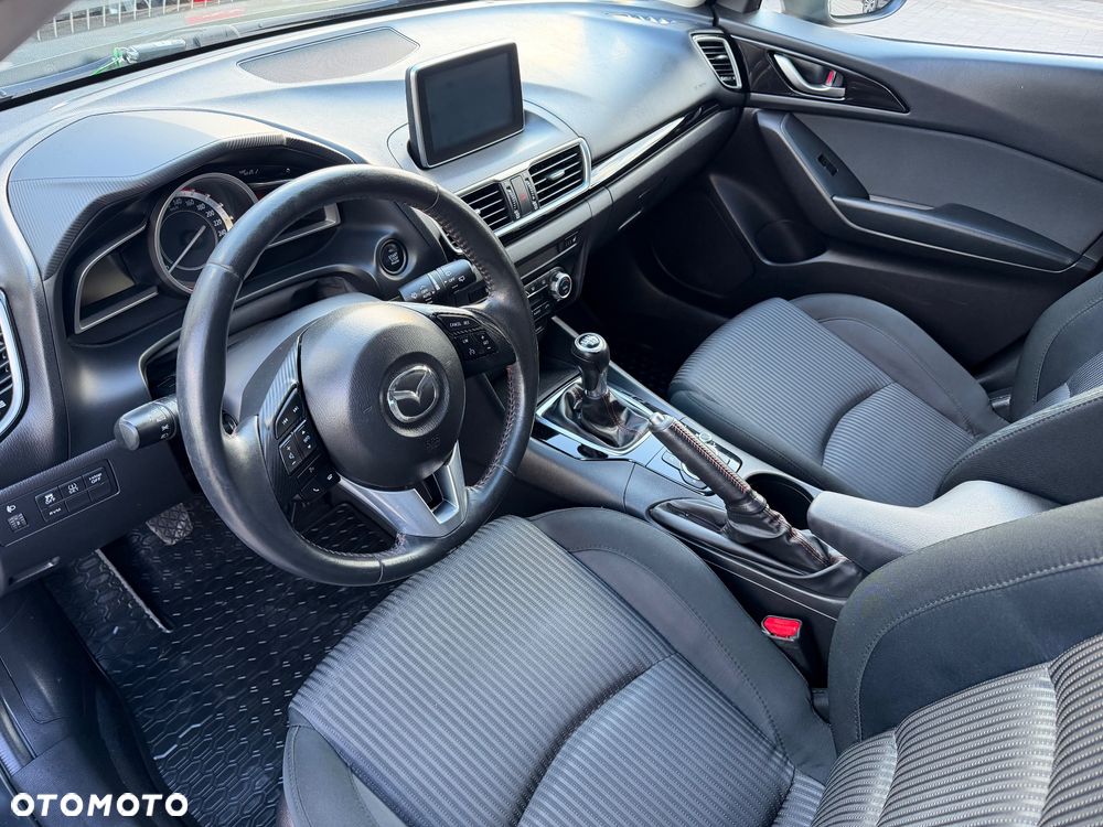 Mazda 3 - 5