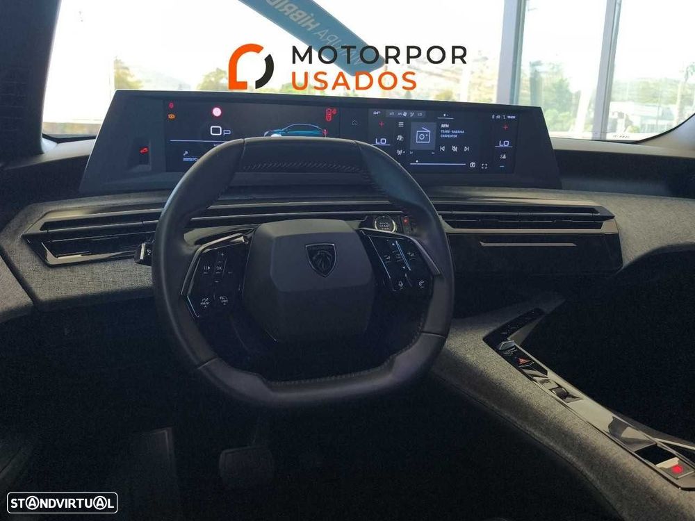 Peugeot 3008 1.2 Hybrid Allure e-DCS6 - 12