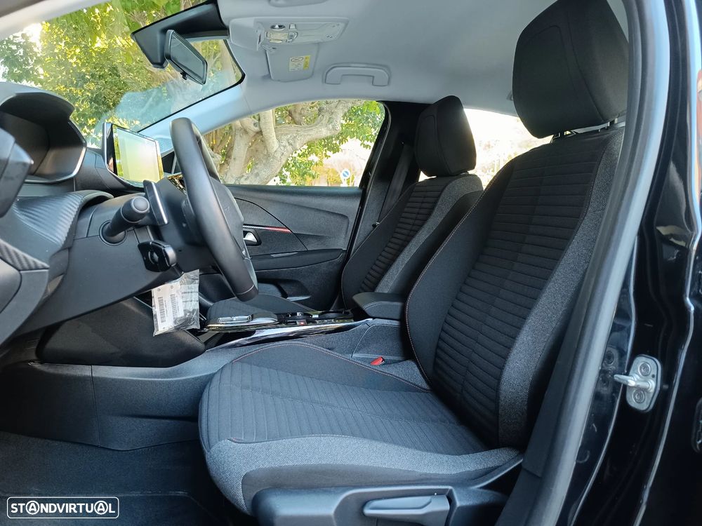 Peugeot 208 PureTech 100 EAT8 Active Pack - 11