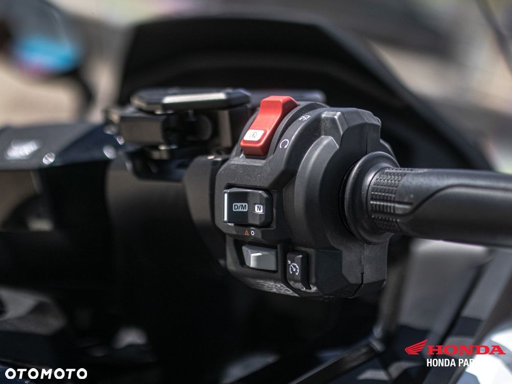 Honda NSS - 9